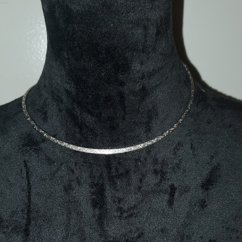 Elegant Silver Necklace